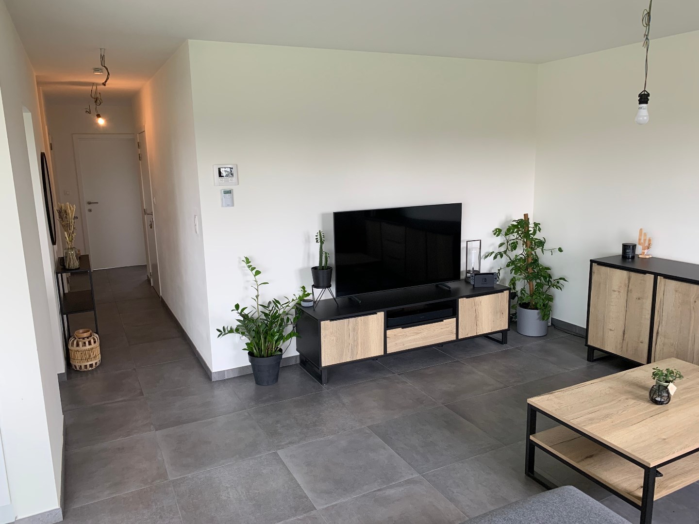 GEZELLIG APPARTEMENT MET 2 SLAAPKAMERS, TERRAS, KELDER EN 1 AUTOSTANDPLAATS TE BILZEN! - foto 5