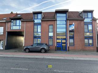 Energiezuinig loftappartement van 117m² op de 2de verdieping met 1 slaapkamer, zolderberging/kamer, groot zonnig terras en...