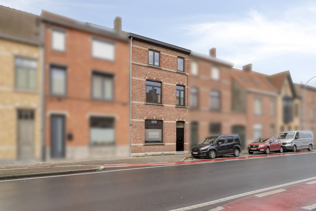 Huis met 3 slaapkamers en stadstuin (215m2) te Sint-Kruis (Brugge) - foto 2