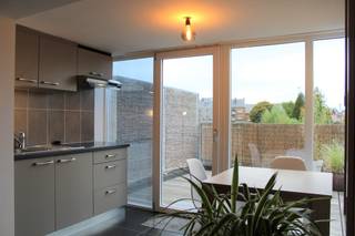 Dit gezellig en instapklaar appartement is ideaal gelegen op wandelafstand van het station en het centrum van Zottegem. Gelegen op de...