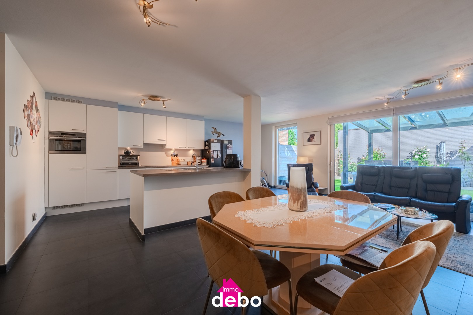 Instapklaar gelijkvloersappartement met tuin en garage op topligging in Bredene - photo 5