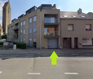 Deze staanplaats is gelegen in het privatieve gedeelte van Residentie Castello te Tielt met name in de Stationstraat 1. Comfort gegarandeerd, want...