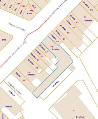 Bent u op zoek naar een veelzijdig pand met tal van mogelijkheden? Dit handelspand met bovenliggende woonst biedt een unieke kans voor...