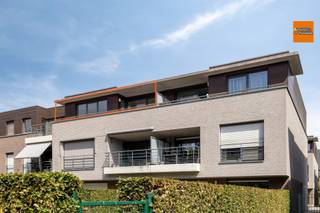 Lichtrijk en modern appartement met 2 slaapkamers, terras en kelderruimte op een rustige toplocatie in hartje Leuven.Dit verzorgde appartement...