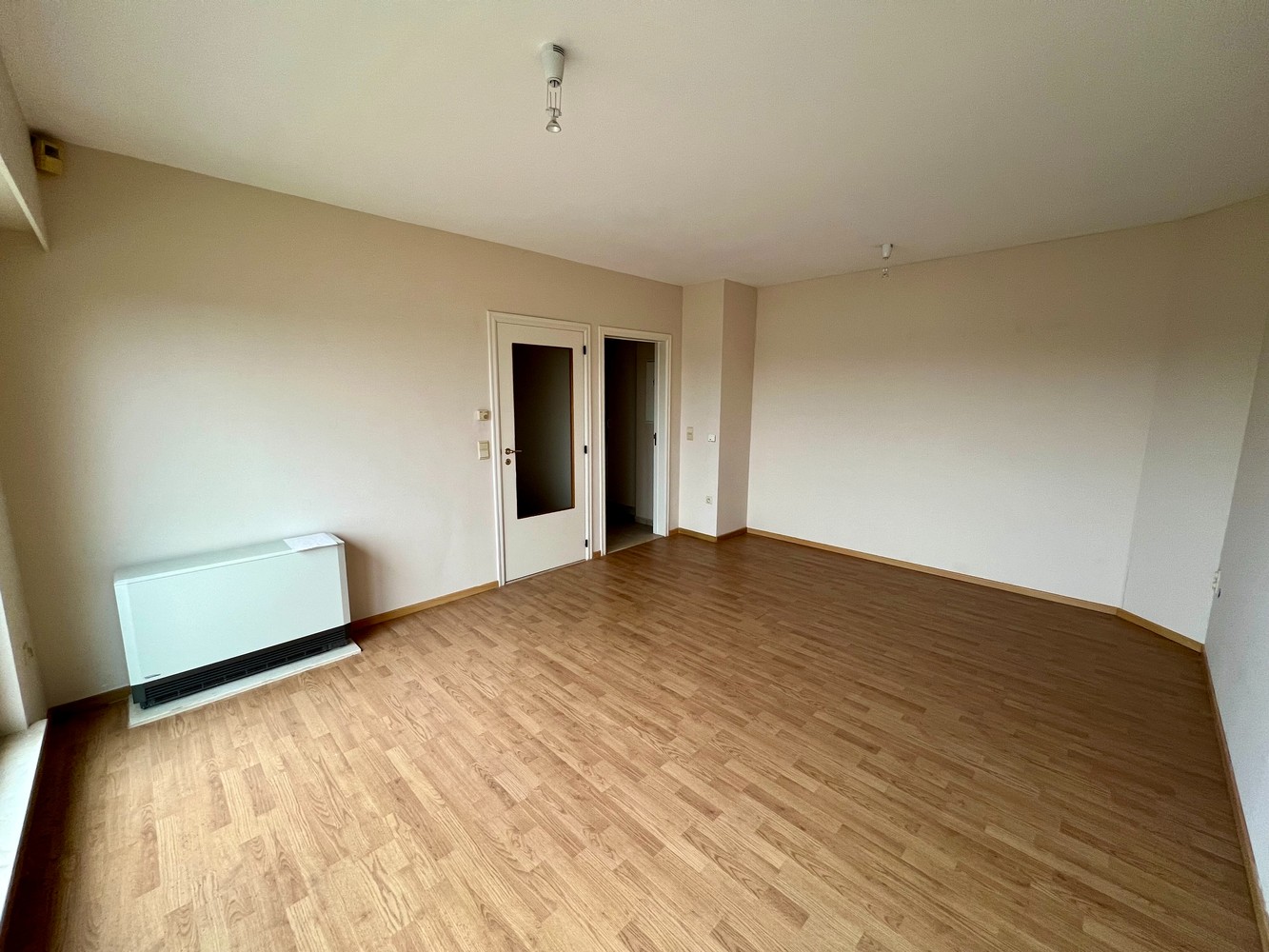 Ruim appartement met (hotel)diensten nabij Gent te koop! - foto 3