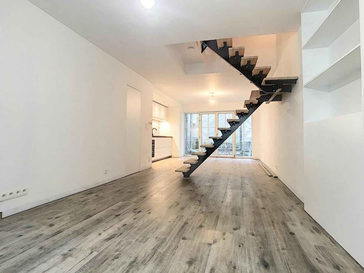 Ruime woning met 3 slaapkamers te huur in hartje Brugge - foto 2