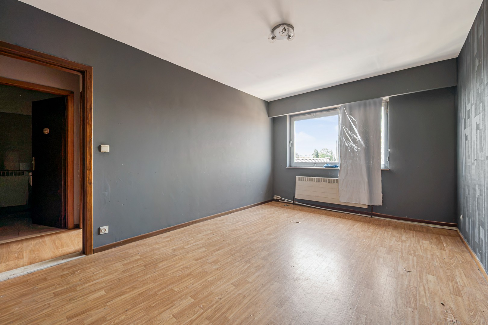 Te renoveren 3 slkmr appartement van ca 150m2 op een goede locatie! - foto 4