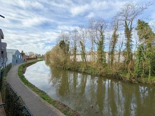 Dans la résidence « Côté Dendre », vous trouverez cet appartement en duplex situé au bord de la Dendre, ce qui crée automatiquement une sensation...