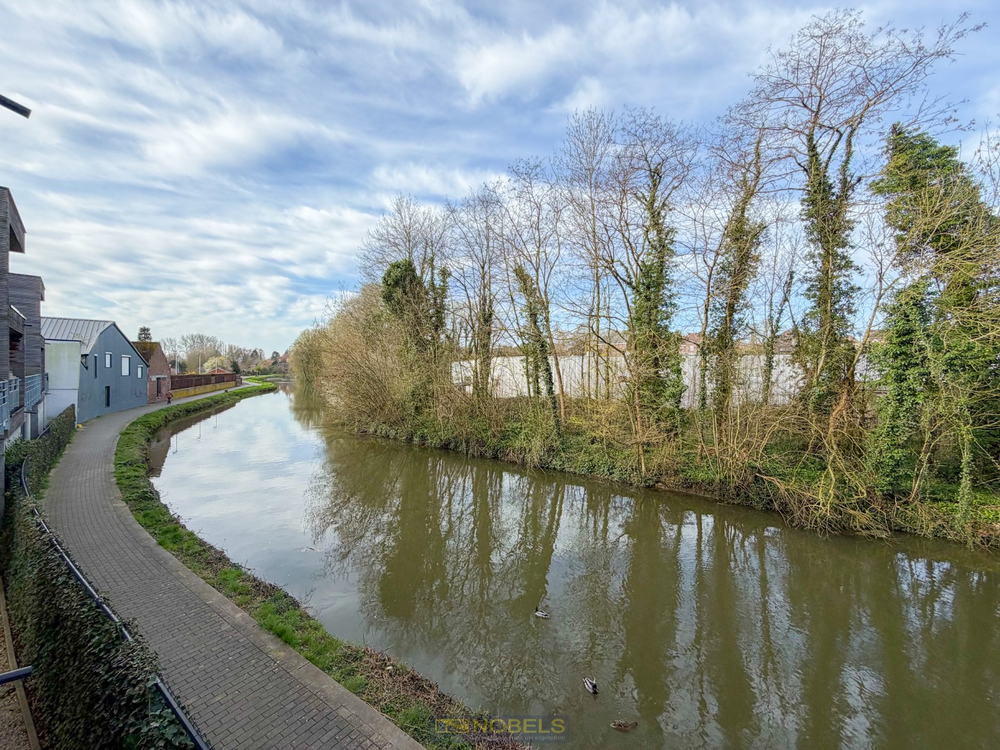 À louer : appartement duplex de qualité, situé au calme à Lessines - photo 3