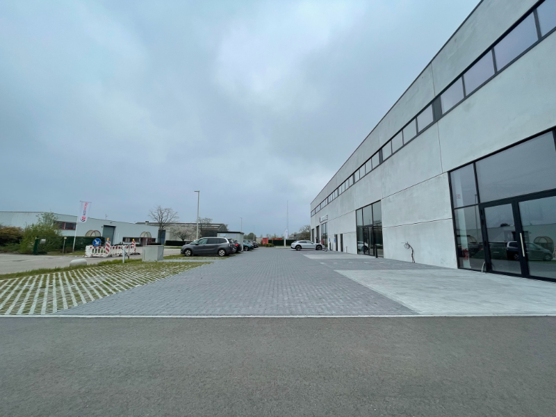 Kantoorruimte / Showroom B2B met opslagmogelijkheid in Kruibeke te huur. - foto 5