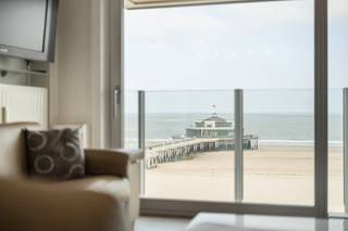 Blankenberge: Instapklaar appartement met zeezicht en 2 terrassen te koop!Op de 6e verdieping van residentie "Ravelingen" vinden we dit...