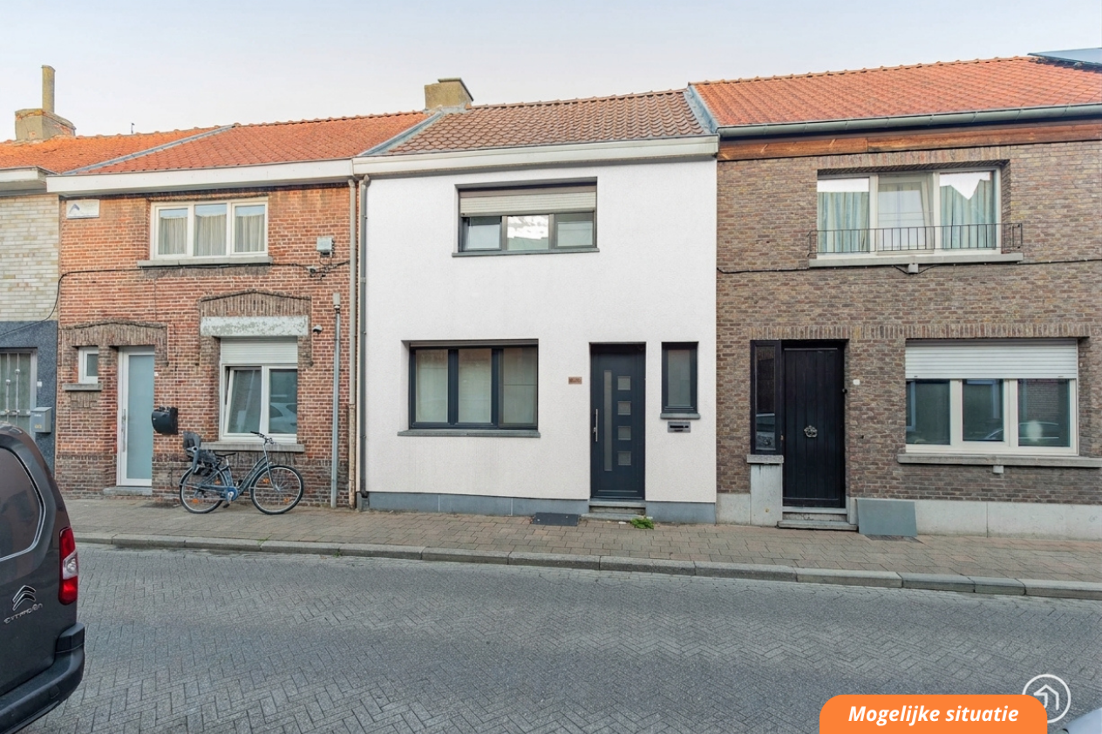 Instapklare woning met uitweg langs achter in het centrum - foto 2