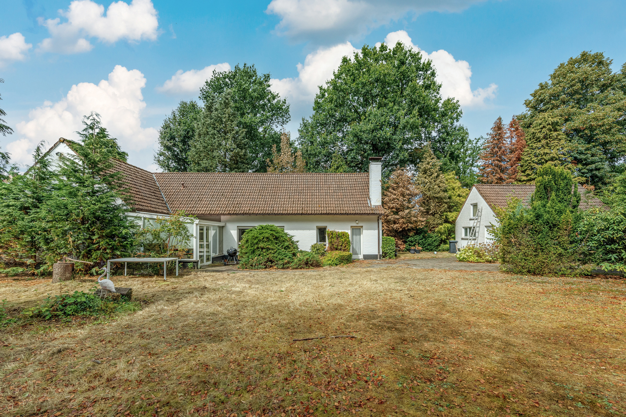 Authentieke villa met bouwgrond te koop - foto 4
