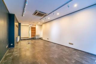 Commercial à vendre à Hal