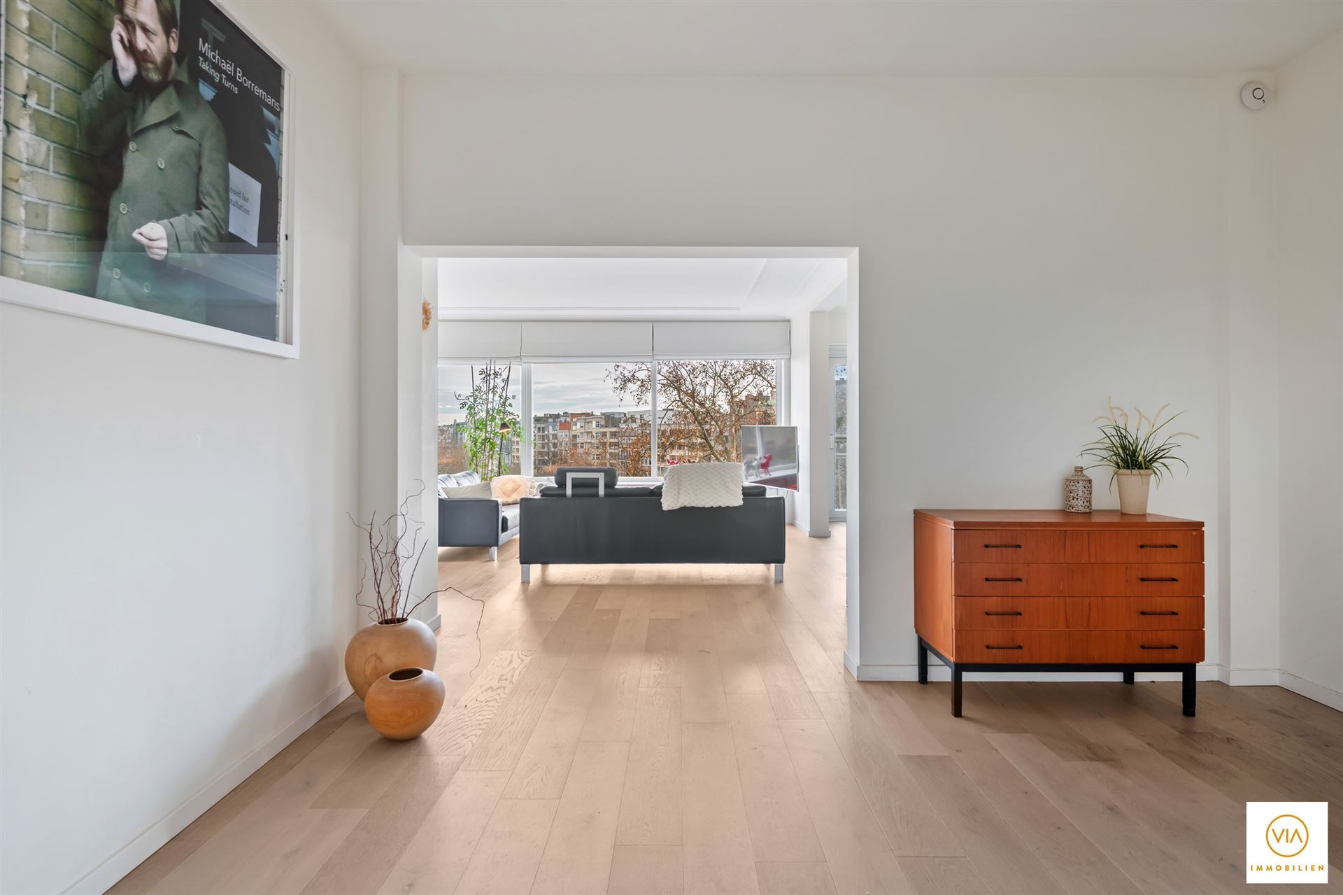 Riant Appartement met 4 grote SLk en 2 grote badk - foto 4