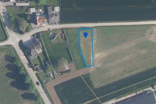 Zuid georiënteerde bouwgrond op een terrein van 6a15ca te koop voor het bouwen van een open bebouwing. Mogelijkheid tot volledige of...