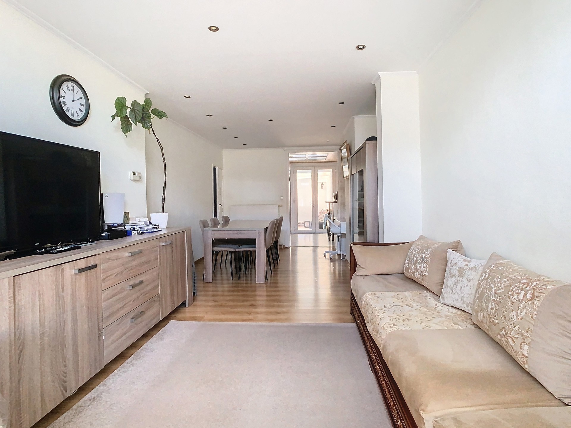 House for sale in Deurne with 4 bedrooms - photo 2