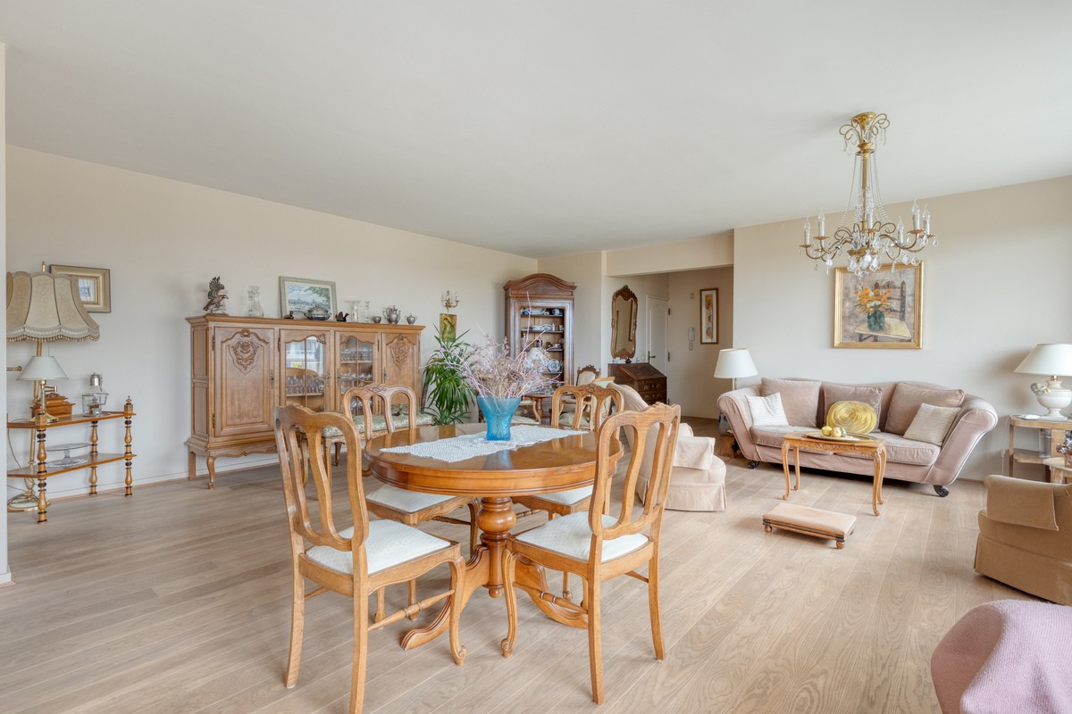 Ruim 3-slaapkamerappartement met terrassen en groen uitzicht - foto 3