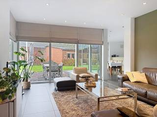 De snelste manier om een bezoek te brengen aan deze woonst? Vraag je bezoek aan via de rode knop op onze website (www.dewaele.com) en je...