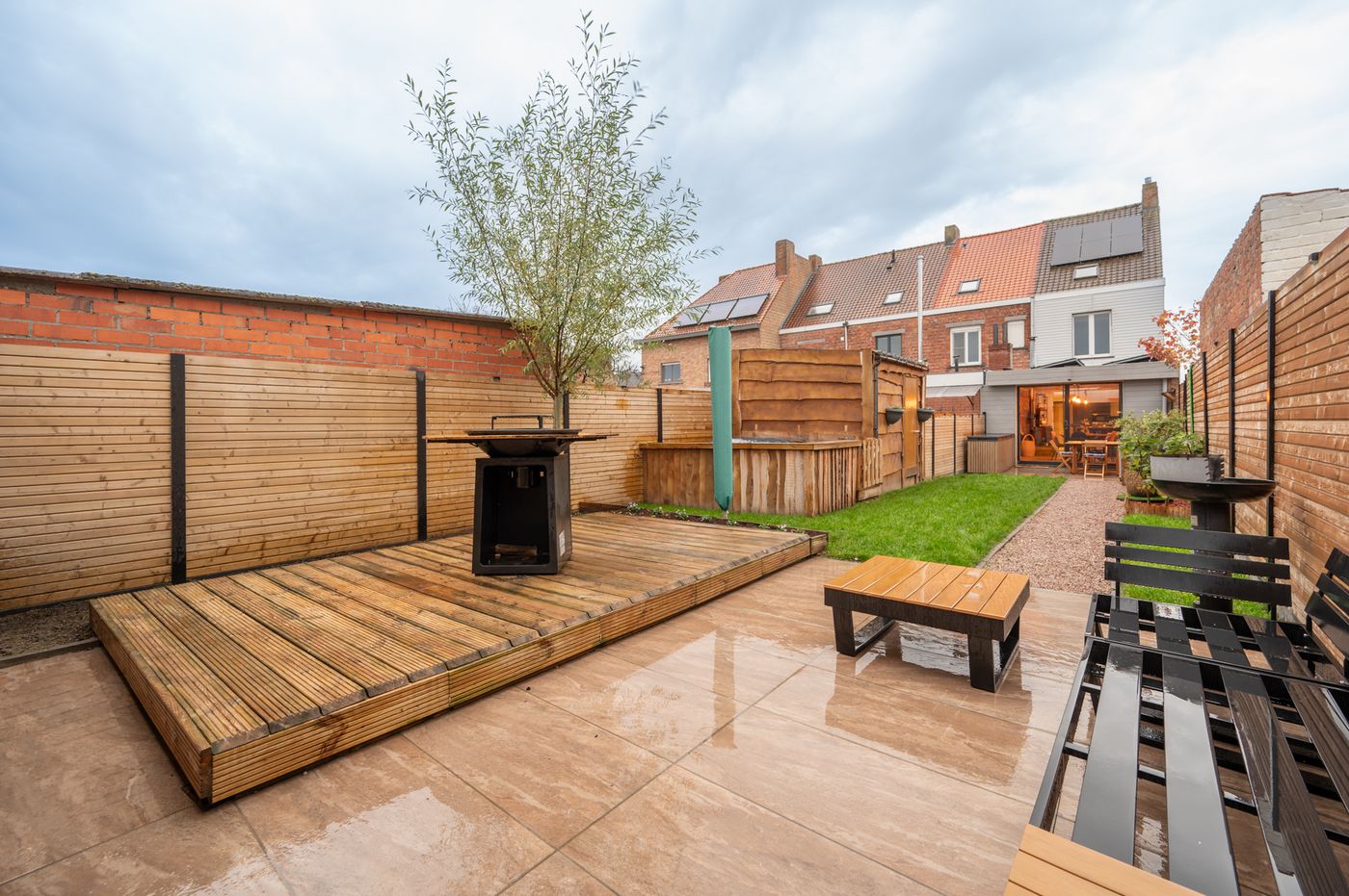 Gerenoveerde stadswoning met gezellige tuin - photo 1