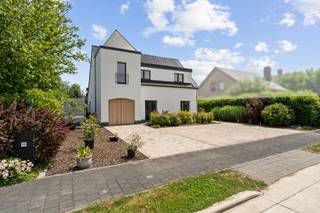 House for sale in Lievegem