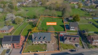 EERSTE BEZOEKDAG ZATERDAG 25/04 VAN 10U TOT 13U (enkel op afspraak)ERPE-MERE - Deze ruime, statige villa is gelegen in een rustige straat, op een...