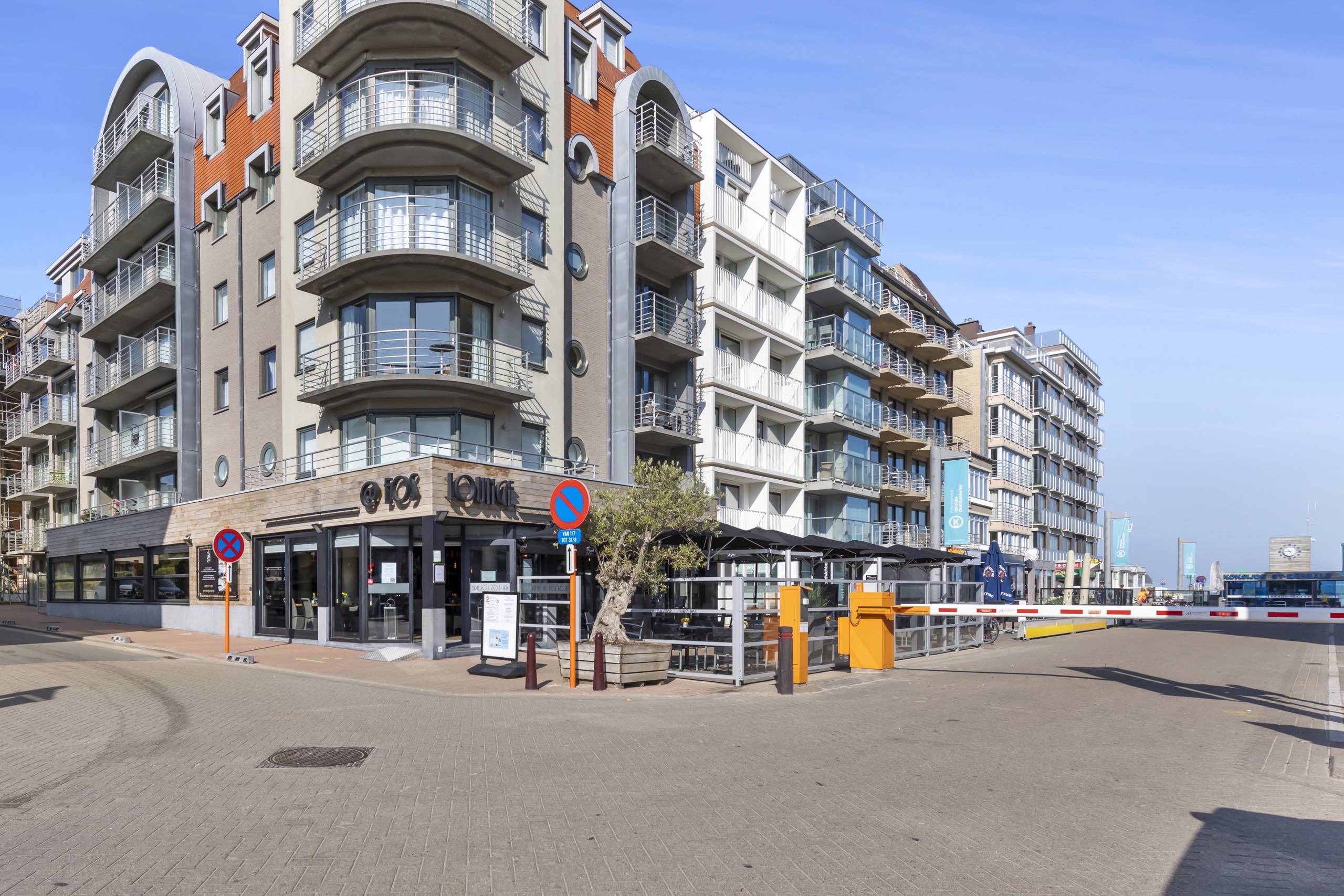 Commercial for sale in Koksijde - photo 1