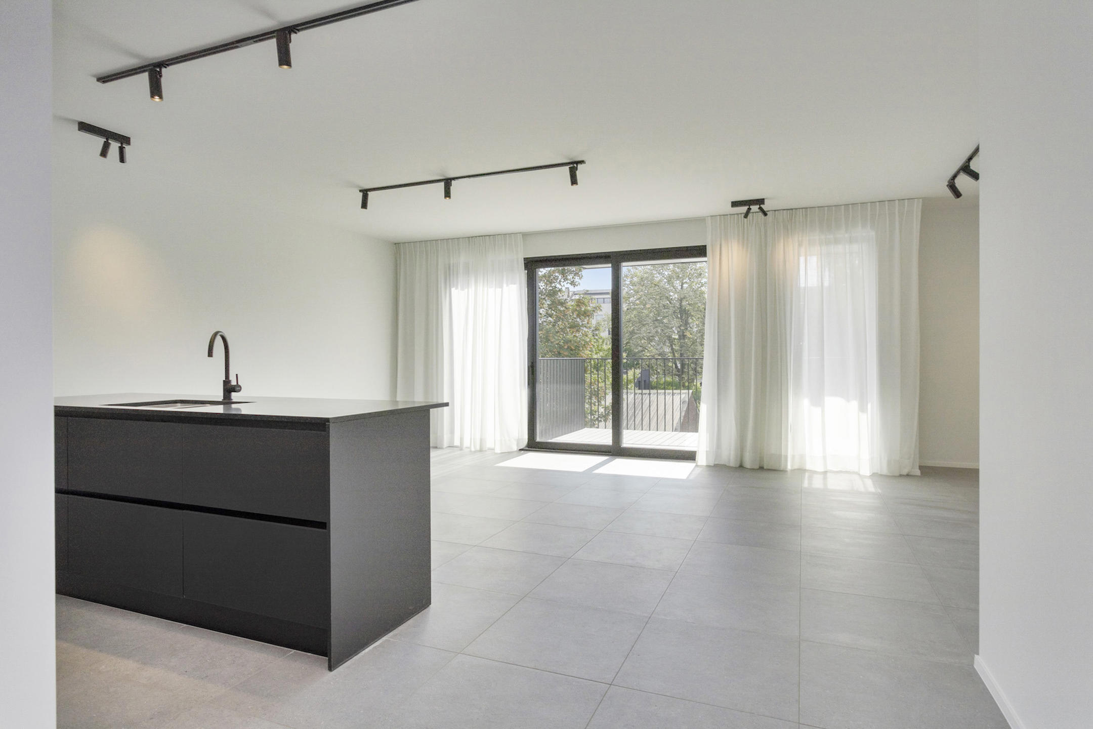Apartment for rent in Antwerp with 2 bedrooms - photo 4