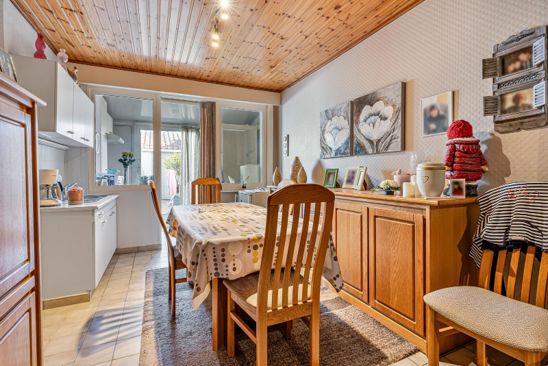 Rijwoning met 3 slaapkamers en koer - TE KOOP via EXPERT-IMMO - photo 4
