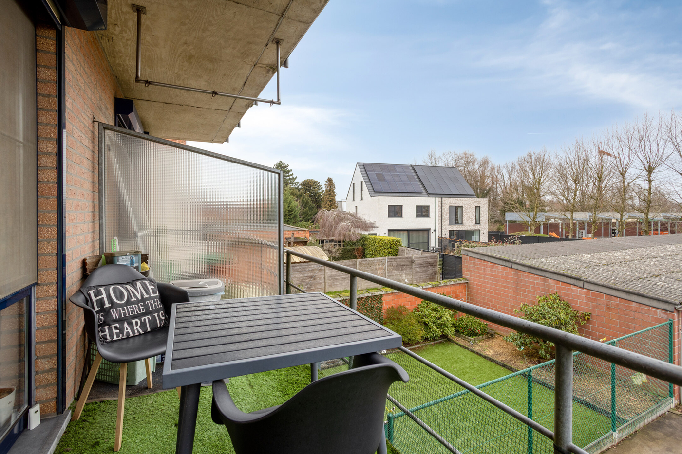 Instapklaar 2-slaapkamerappartement met terras – ideaal als opbrengsteigendom - foto 4