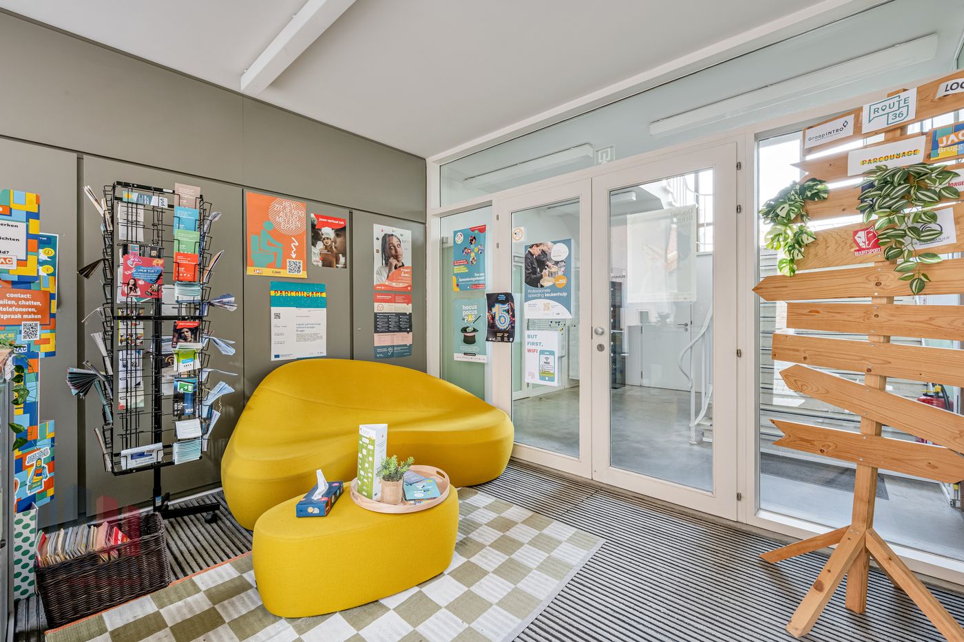 Stijlvol en centraal gelegen kantoorgebouw te koop in Brugge - photo 4