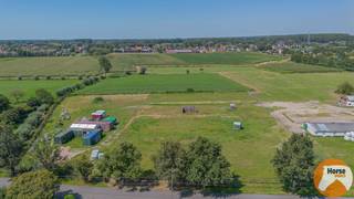 MALDEGEM - Bouwgrond met weide in groene omgevingDroomt u van een woning midden in het groen, met de mogelijkheid om paarden te houden? Dan is dit...
