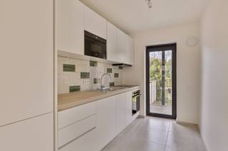 Dit volledig gerenoveerde appartement (EPC A - 4 kWh/m²) bevindt zich in een kleinschalig gebouw van 2 units met zeer lage gemeenschappelijke...