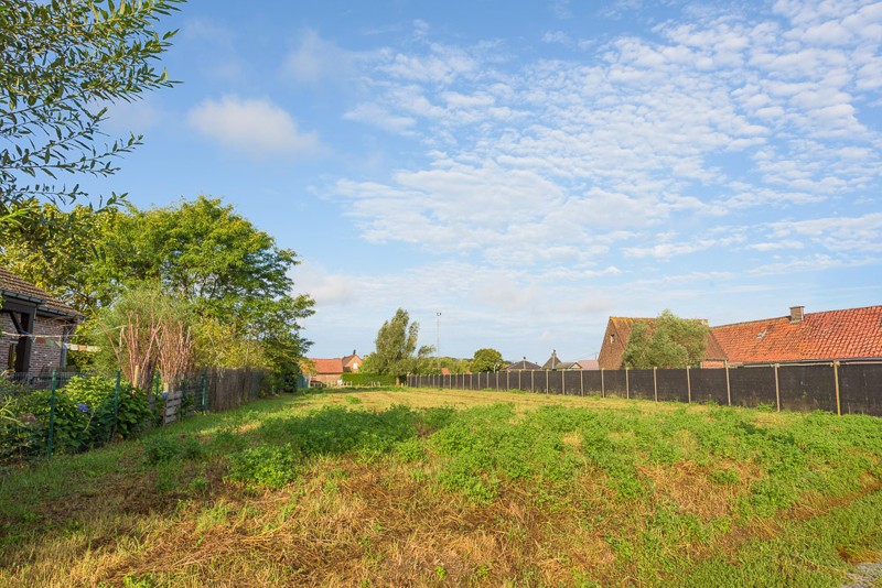 Perceel bouwgrond van 1050m² - photo 4