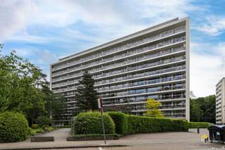 De Roest d’Alkemadelaan 8 (3ème étage) - Berchem Appartement bien entretenu (94 m²) avec 2 chambres et terrasse (18 m²) à Berchem.Dans le quartier...