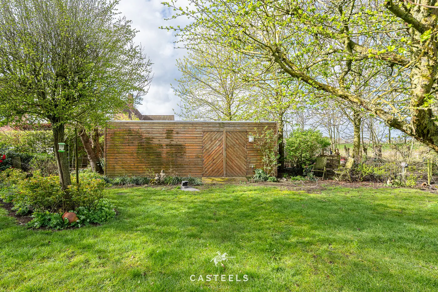 Villa met karakter en open zichten op een discrete topligging - foto 2