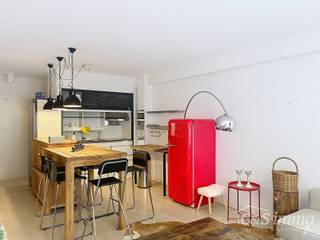 Gezellig en bemeubeld éénslaapkamer appartement, centraal gelegen tussen de hippe modewijk en het trendy Zuid. Via de lift naar eerste verdieping. Privatieve inkomhal met toegang tot toilet en vestiairekast. Lichte woonkamer (ca. 28 m²) op laminaat met recent ingerichte open keuken : combi-oven, keramische kookplaat, dampkap, spoelbak en voldoende kastruimte. Zowel voldoende eet- als zitruimte. Via woonkamer naar naastgelegen slaapkamer (ca.9 m²) met erker, ingericht als bureau. Aansluitend badkamer met douche, wastafel en mogelijkheid tot plaatsen wasmachine. Dubbel glas met alu schrijnwerk. In nabijheid van alle winkels en het openbaar vervoer. Volledig bemeubeld. Direct beschikbaar