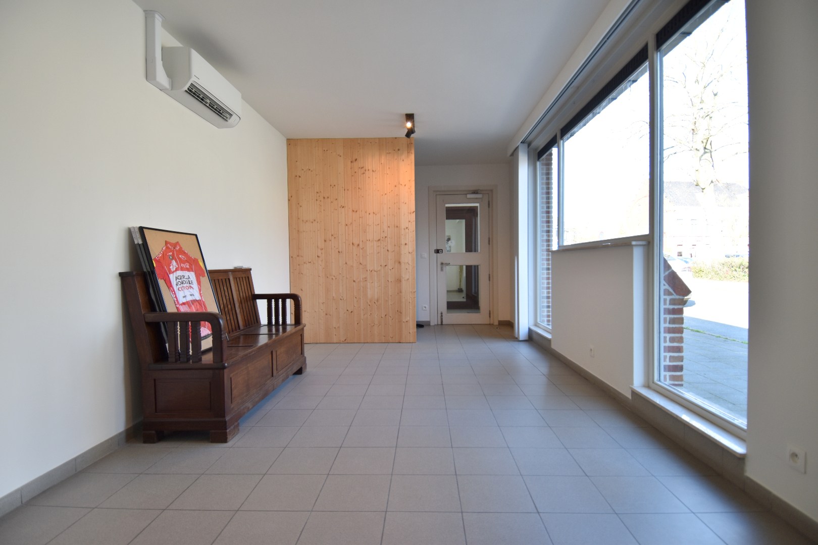 Kantoorruimte te huur in hartje Rollegem - foto 3