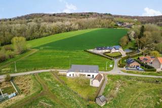 Op zoek naar rust, ruimte en comfort op een topligging? Ontdek deze prachtig gerenoveerde fermette aan de voet van het Muziekbos. De woning werd...