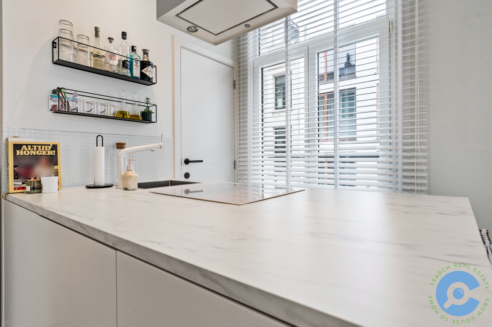 Vergunde opbrengsteigendom op absolute A-locatie! - foto 2