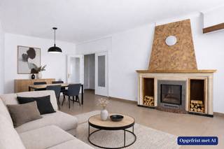 Bent u op zoek naar een gelijkvloers appartement met koer of buitenruimte. Of zoekt u een interessante investering? Dan is dit wellicht wat u zoekt. <br /><br />Indeling<br />Het appartement bestaat uit een leefruimte, die zich vooraan bevindt. De badkamer bevindt zich te midden van het appartement. Achteraan tref je de slaapkamer aan en de keuken die doorgang geeft aan de buitenruimte/terras/koer. Kortom, ben je op zoek naar een centraal gelegen appartement met ideale verbinding richting Antwerpen of Brussel-Mechelen, dan is dit mogelijks wat u zoekt. <br /><br />Ligging<br />Het appartement is gelegen op de Boomsesteenweg, vlakbij de A12, ideaal met de verbinding richting Antwerpen en/of Brussel-Mechelen. Pendelen wordt zo een pak makkelijker!<br /><br />Sterke punten<br />- Gelijkvloers appartement<br />- Buitenruimte: koer<br />- Centraal gelegen <br /><br />Lijkt dit appartement iets voor u? Maak dan snel een afspraak via One vastgoed 03 360 85 30