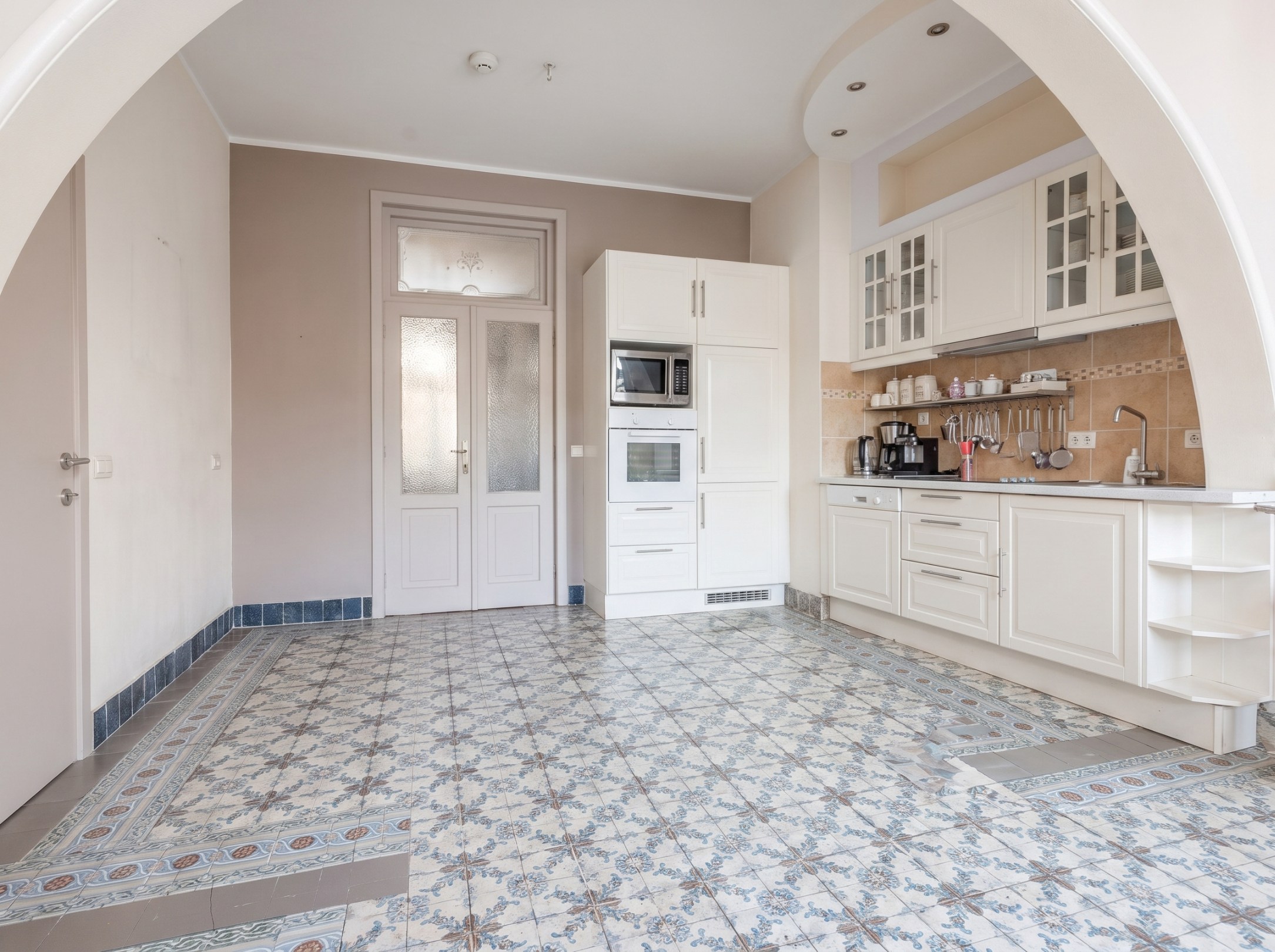 Prachtig herenhuis in centrum Kortrijk - foto 3