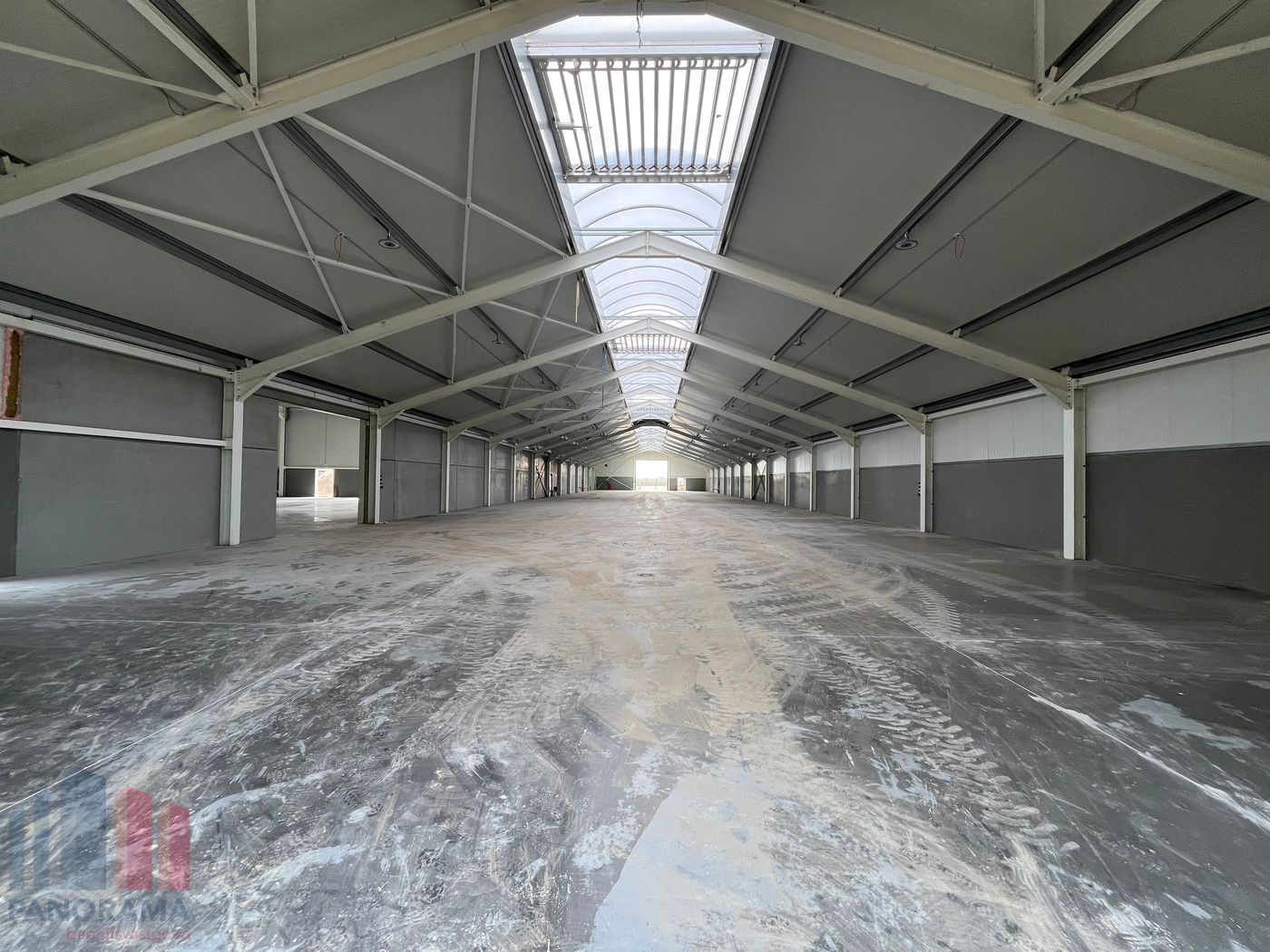 Hoogwaardig nieuwbouwmagazijn met ruim buitenterrein op vlot bereikbare locatie - photo 3