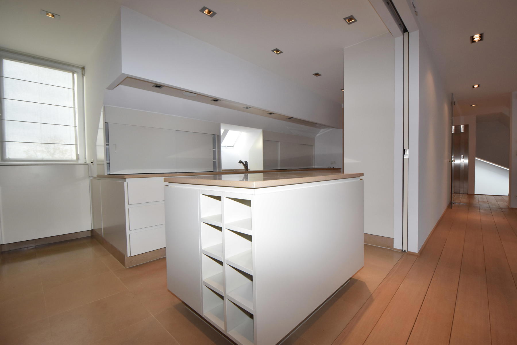 Prachtige triplex, luxueus afgewerkt - met dubbele garage - foto 4