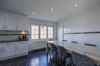 Ben je op zoek naar een stijlvol huis in Mechelen? Stop met zoeken! Dit prachtige huis in de Blokhuisstraat 33 heeft alles wat je nodig hebt...