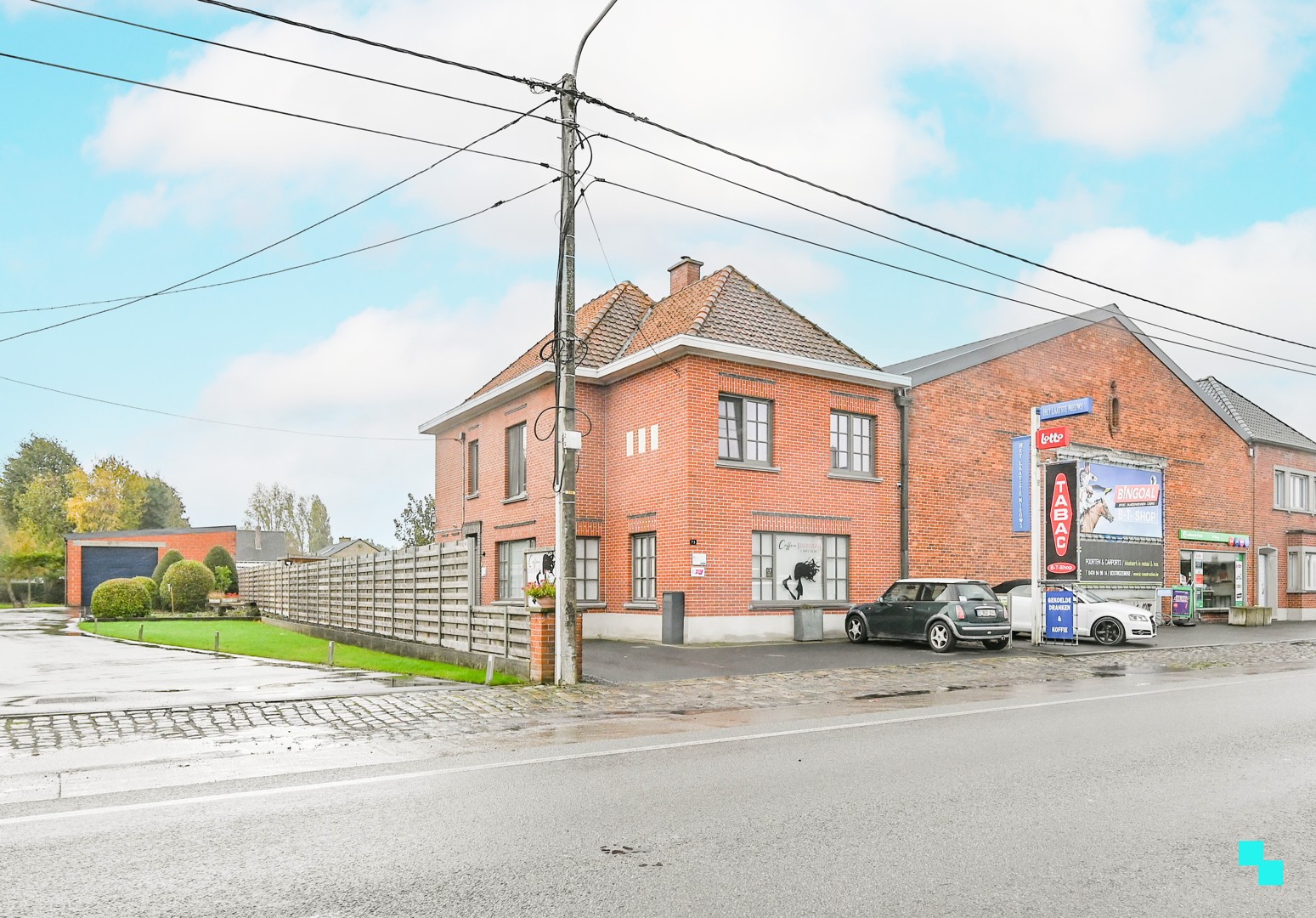 Ruime, gerenoveerde woning nabij centrum Oostrozebeke - foto 2