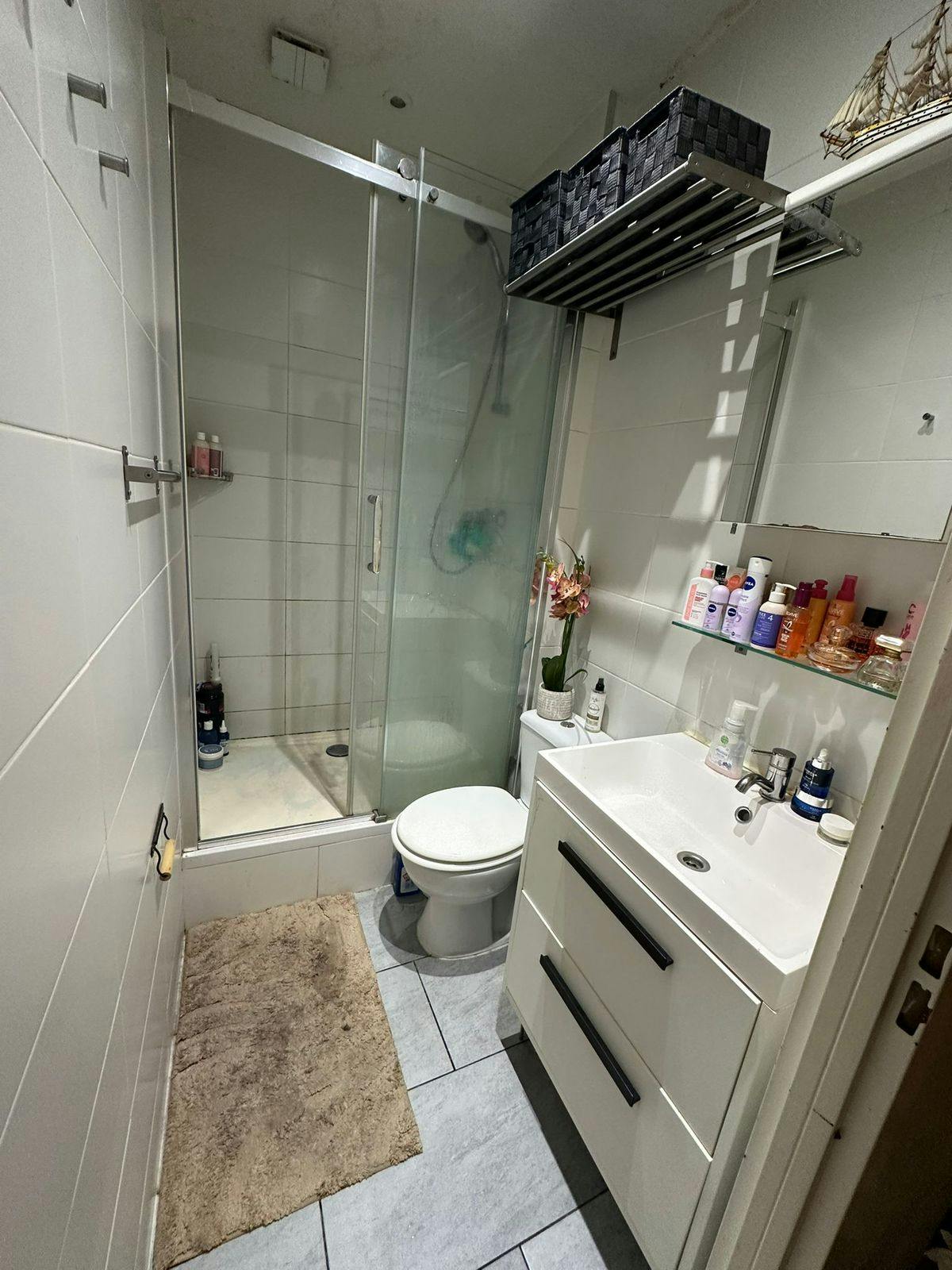 Unieke kans in Sint-Gillis! Centraal gelegen studio (23 m²) - foto 2