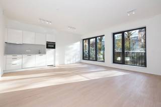 Prachtige studio te koop in UNIQ! Deze studio, met een oppervlakte van 54m², beschikt over een praktisch SLAAPHOEK en geniet van een...