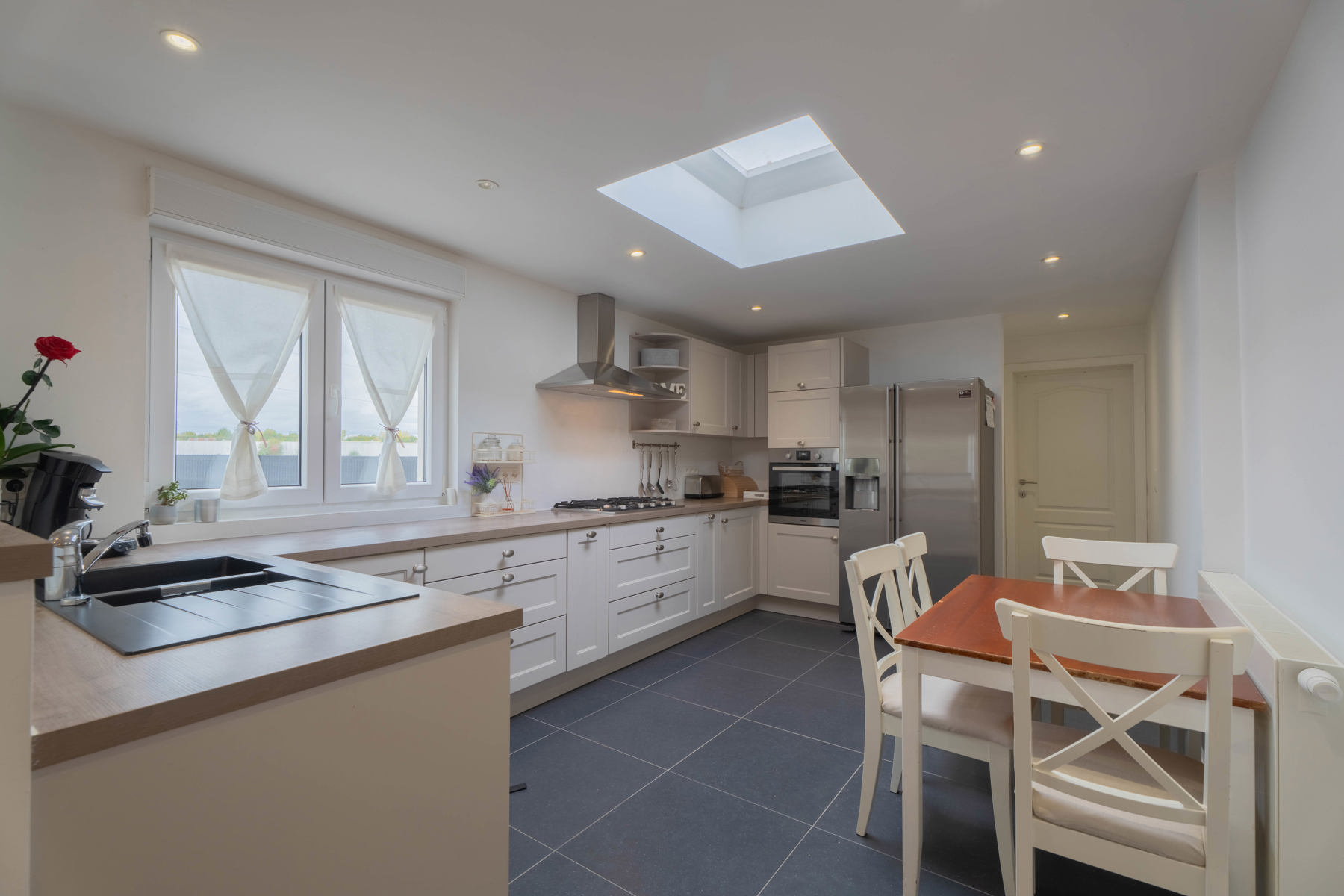 Rustig gelegen gezinswoning met zonnige tuin - foto 3