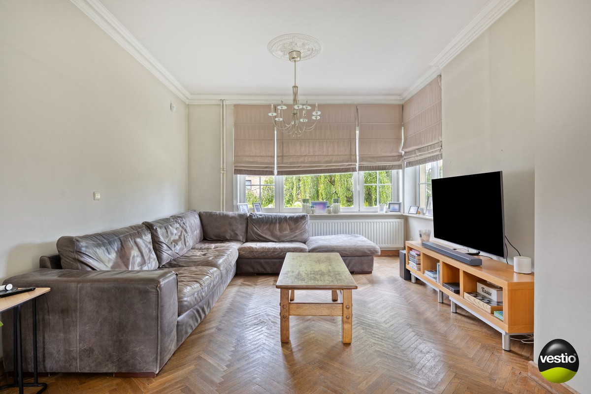 Exclusieve open bebouwing met 5 slaapkamers, zwemvijver en zonnige tuin op 17a 98ca - foto 4